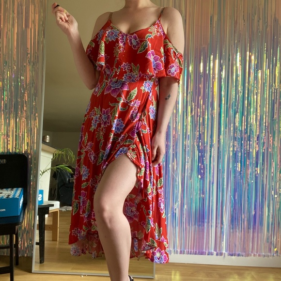 F21 • Floral Open Shoulder Wrap Dress - Picture 6 of 14